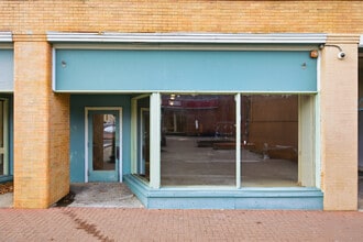 16 Franklin St, Norwich, CT à louer Photo intérieure– Image 2 sur 6