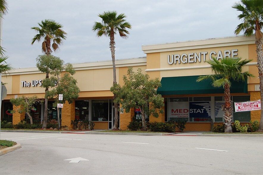 6522 S Kanner Hwy, Stuart, FL à louer - Photo de l’immeuble – Image 2 sur 12