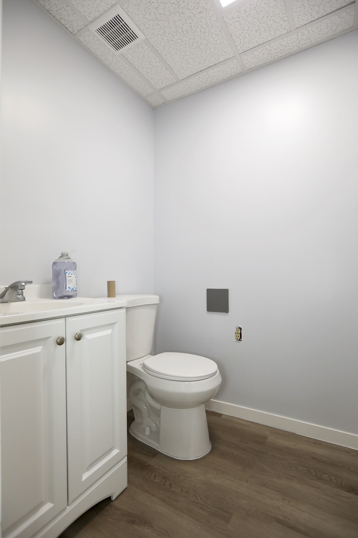 1475 Palisado Ave, Windsor, CT à vendre Photo intérieure– Image 1 sur 26