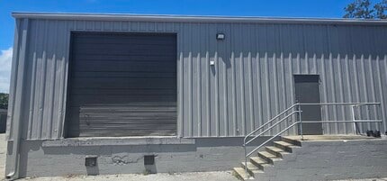 433 Walker St, Holly Hill, FL à louer Photo intérieure– Image 1 sur 1