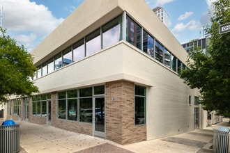 119 W 8th St, Austin, TX à louer Photo de l’immeuble– Image 1 sur 13