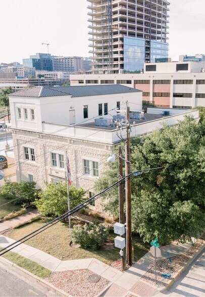 614 E 12th St, Austin, TX à vendre - Photo de l’immeuble – Image 3 sur 18