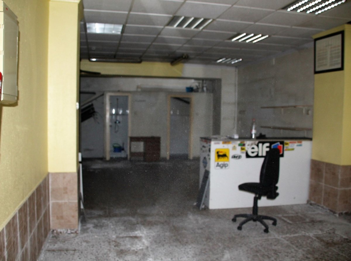 View Photo