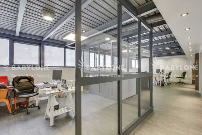 Plus de détails pour 16 Rue Henri Barbusse, Clichy - Bureau à louer