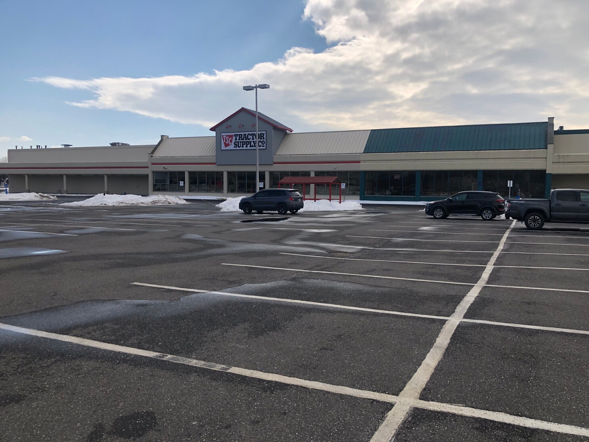 50-110 Route 109, West Babylon, NY à louer Photo de l’immeuble– Image 1 sur 5