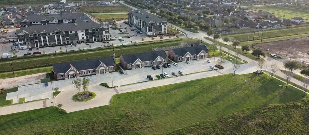 21611 FM 1093 Rd, Richmond, TX à vendre - Photo de l’immeuble – Image 2 sur 6