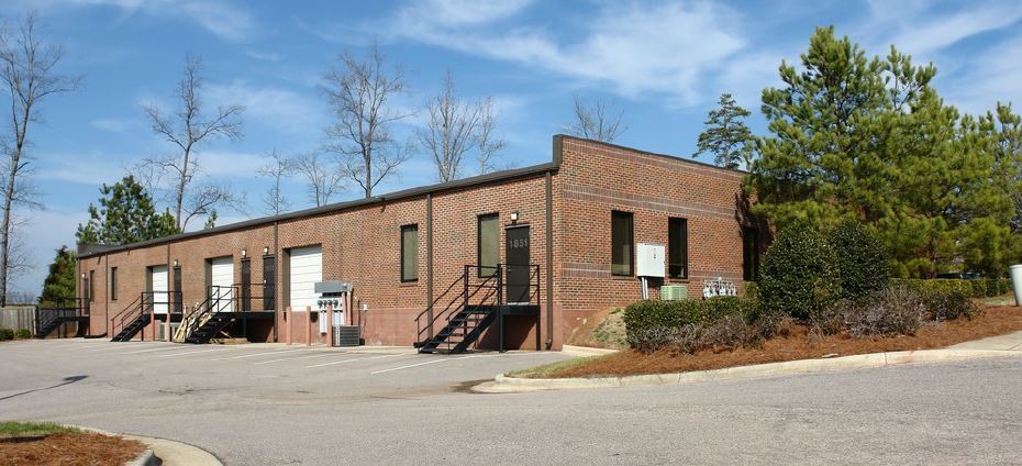 1851-1859 Evans Rd, Cary, NC à louer - Photo de l’immeuble – Image 2 sur 2