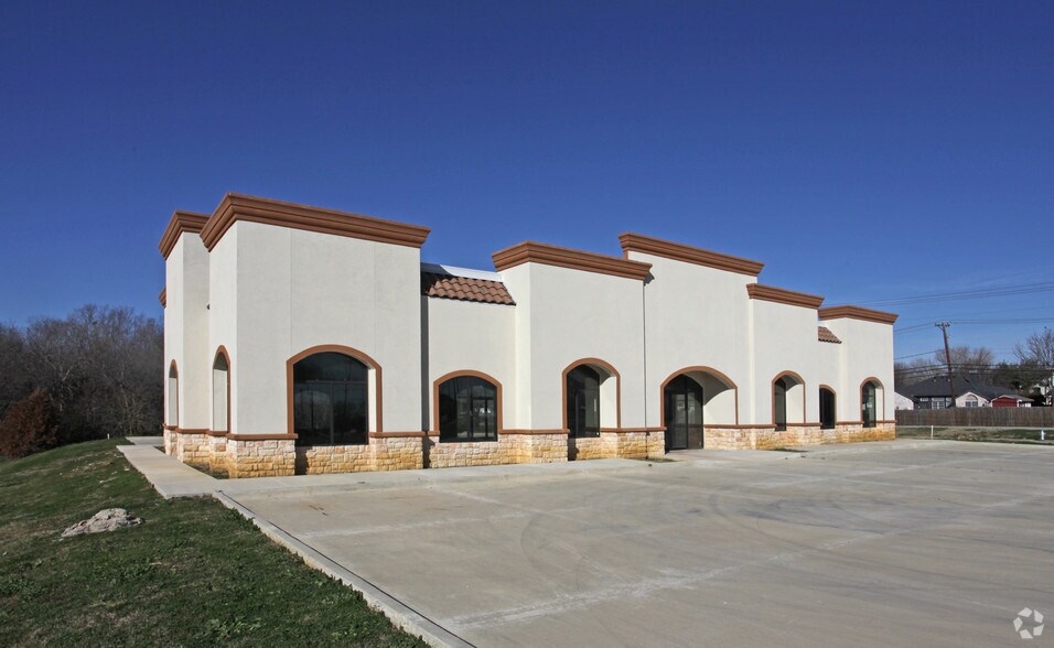 720 W Nathan Lowe Rd, Arlington, TX à vendre - Photo principale – Image 1 sur 36