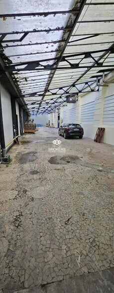 Industriel/Logistique dans Bobigny à louer - Photo de l’immeuble – Image 3 sur 3