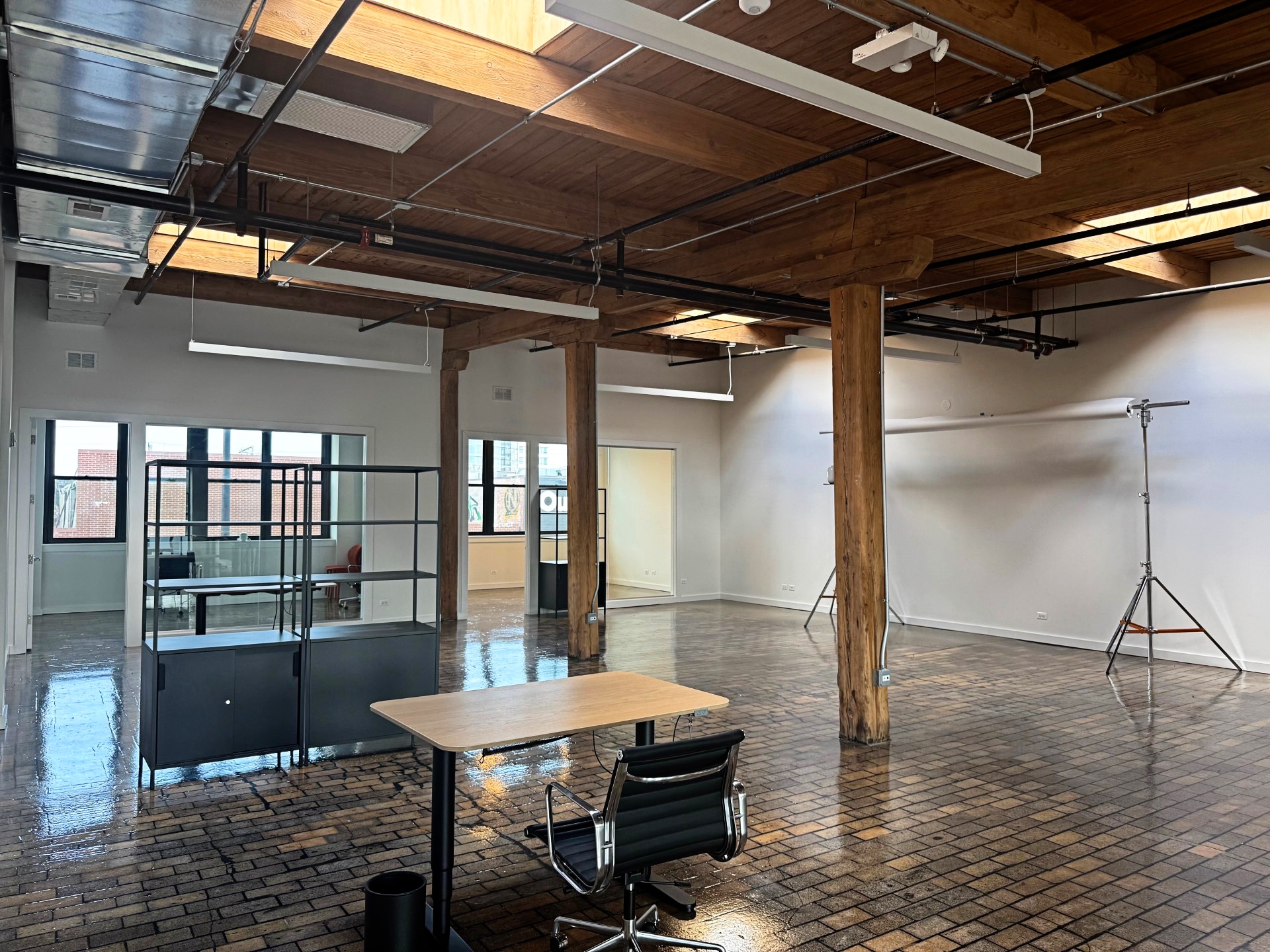 1443 W Wabansia Ave, Chicago, IL à louer Photo intérieure– Image 1 sur 5