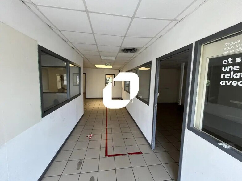 Local d'activités dans Courcelles-lès-Lens à vendre - Photo de l’immeuble – Image 2 sur 19