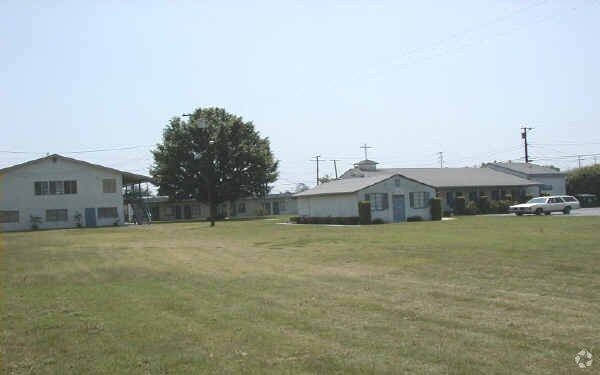9826 Priscilla St, Downey, CA à vendre - Photo de l’immeuble – Image 3 sur 3