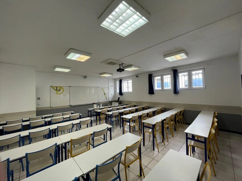 Boulevard Schloesing, Marseille à vendre - Photo de l’immeuble – Image 3 sur 10