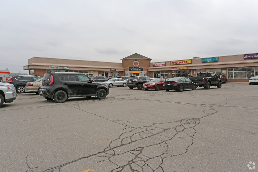 2200 Rymal Rd E, Hamilton, ON à vendre - Photo de l’immeuble – Image 3 sur 3