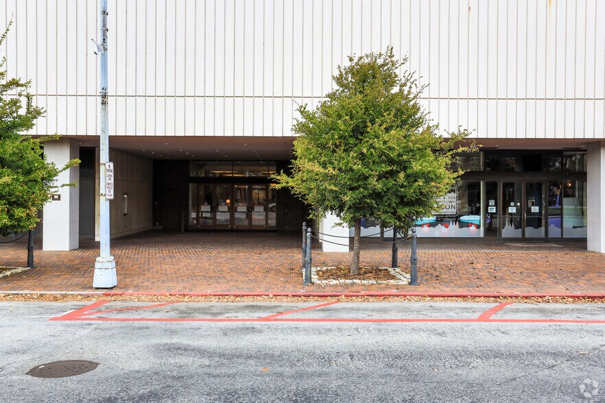 577 Mulberry St, Macon-Bibb, GA à louer - Photo de l’immeuble – Image 3 sur 7
