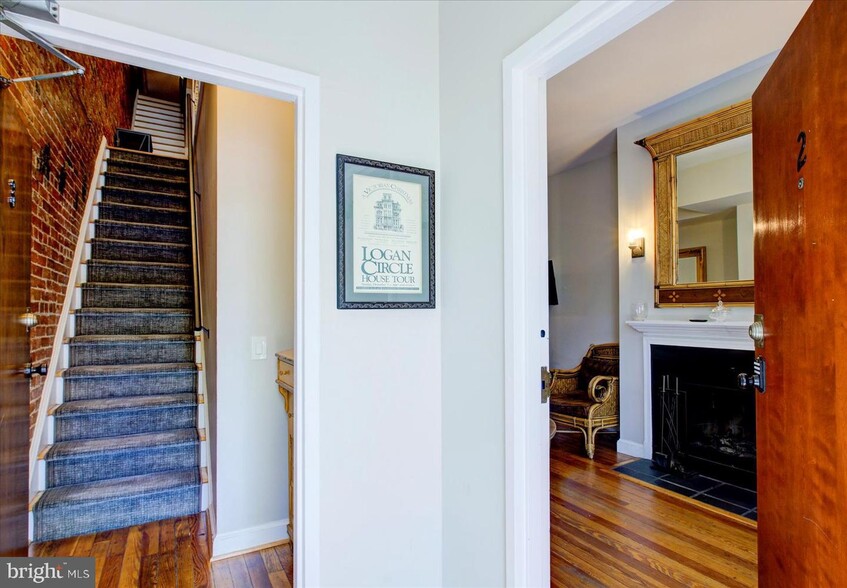 1118 F St NE, Washington, DC à vendre - Photo de l’immeuble – Image 3 sur 55