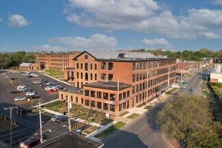 Plus de détails pour 811-827 Court St, Utica, NY - Bureau à louer