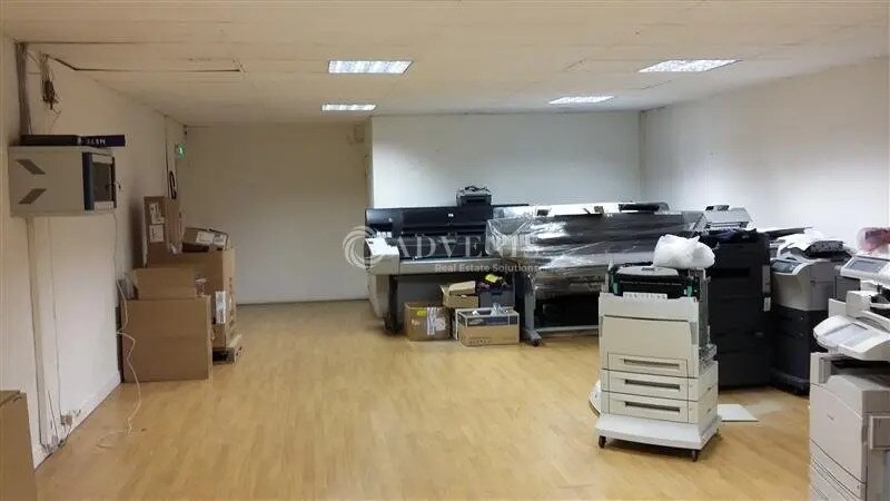 Bureau dans Noisy-le-Grand à louer - Photo de l’immeuble – Image 1 sur 4