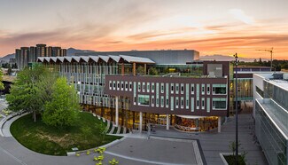 Plus de détails pour 6133 University Blvd, Vancouver, BC - Local commercial à louer