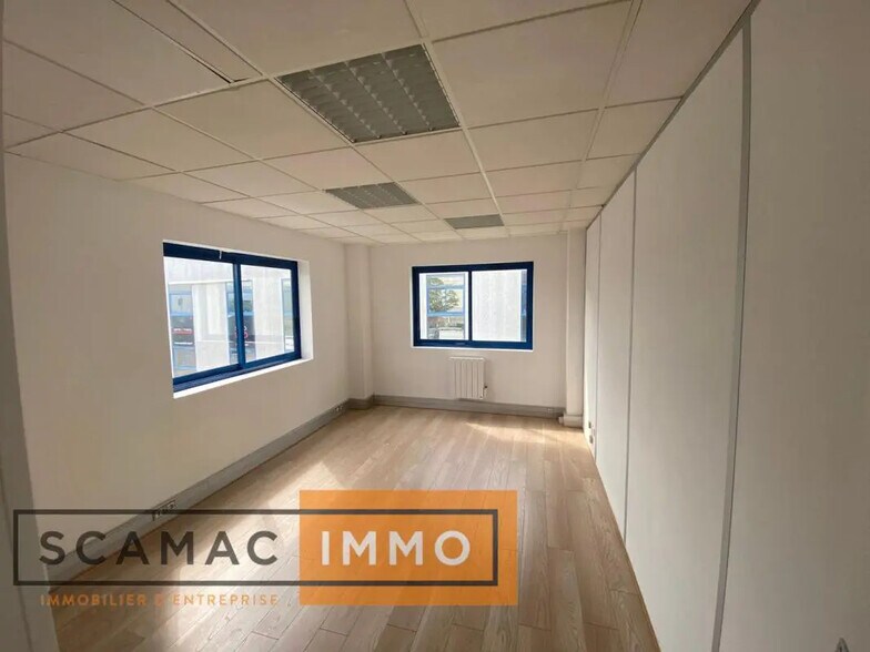 6 Rue De La Closerie, 91090 Lisses, Lisses à louer - Photo de l’immeuble – Image 2 sur 6