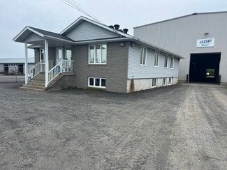 Plus de détails pour 2788 Belisle Dr, Val Caron, ON - Industriel/Logistique à vendre