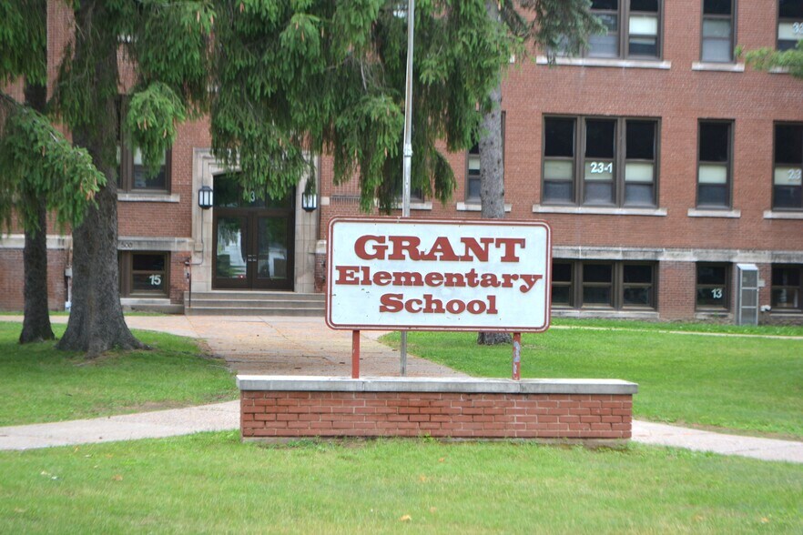 500 N 4th Ave, Wausau, WI à vendre - Photo principale – Image 1 sur 53