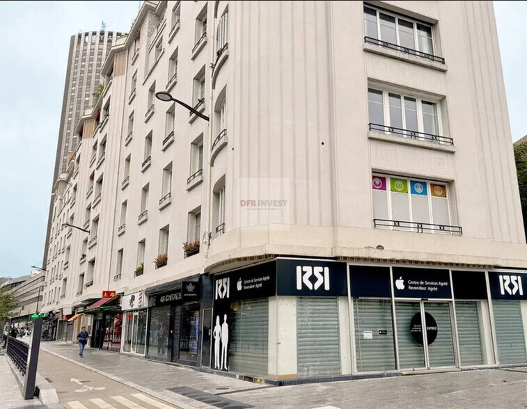 Local commercial dans Paris à louer - Photo de l’immeuble – Image 1 sur 7