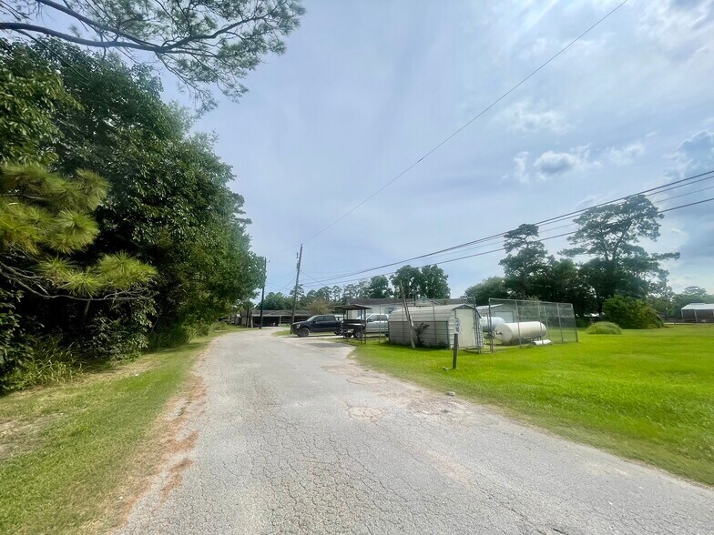 3510 Fox Dr, Baytown, TX à vendre - Photo de l’immeuble – Image 3 sur 10