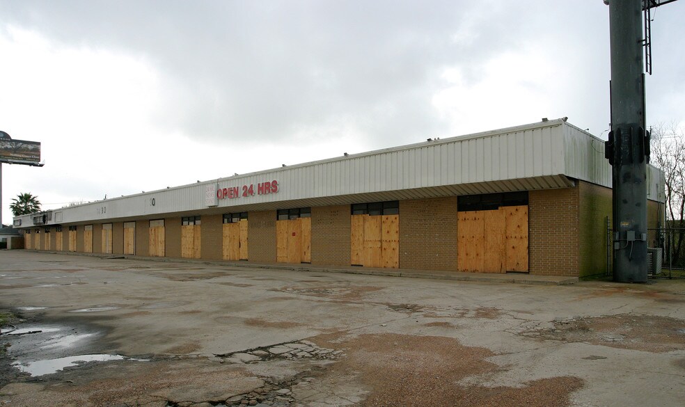 1830 Highway 6 S, Houston, TX à louer - Photo de l’immeuble – Image 2 sur 20