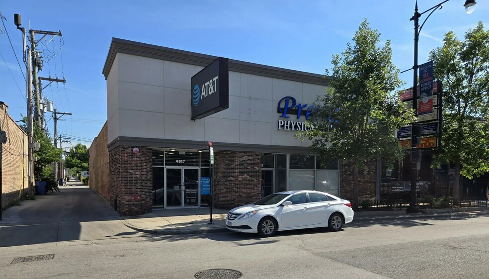 4817 W Irving Park Rd, Chicago, IL à vendre - Photo de l’immeuble – Image 2 sur 7