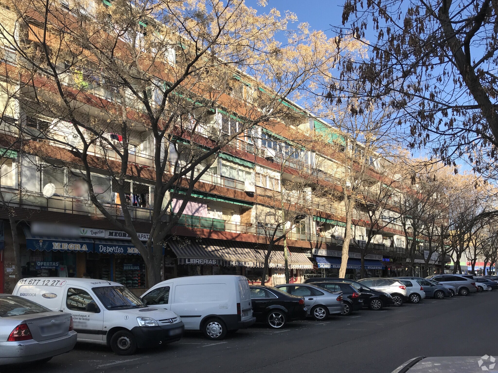 Local commercial dans Torrejón de Ardoz, Madrid à louer Photo intérieure– Image 1 sur 2