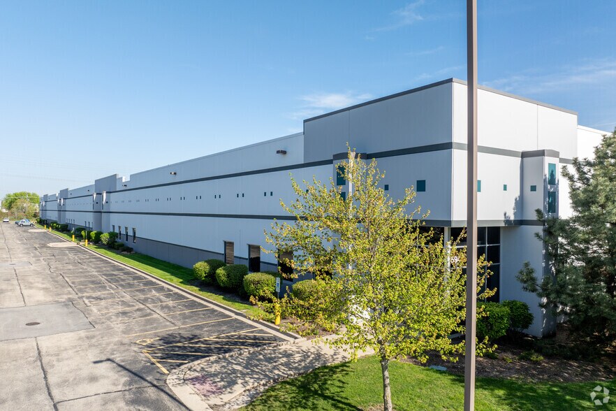 594 Territorial Dr, Bolingbrook, IL à louer - Photo principale – Image 1 sur 14