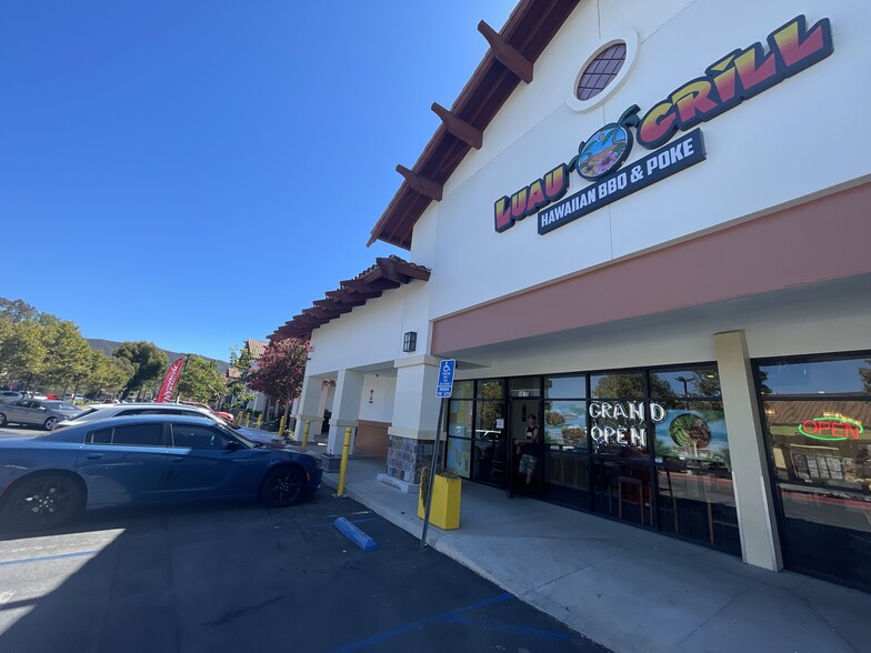 579-591 N Ventu Park Rd, Newbury Park, CA à louer - Photo de l’immeuble – Image 3 sur 5