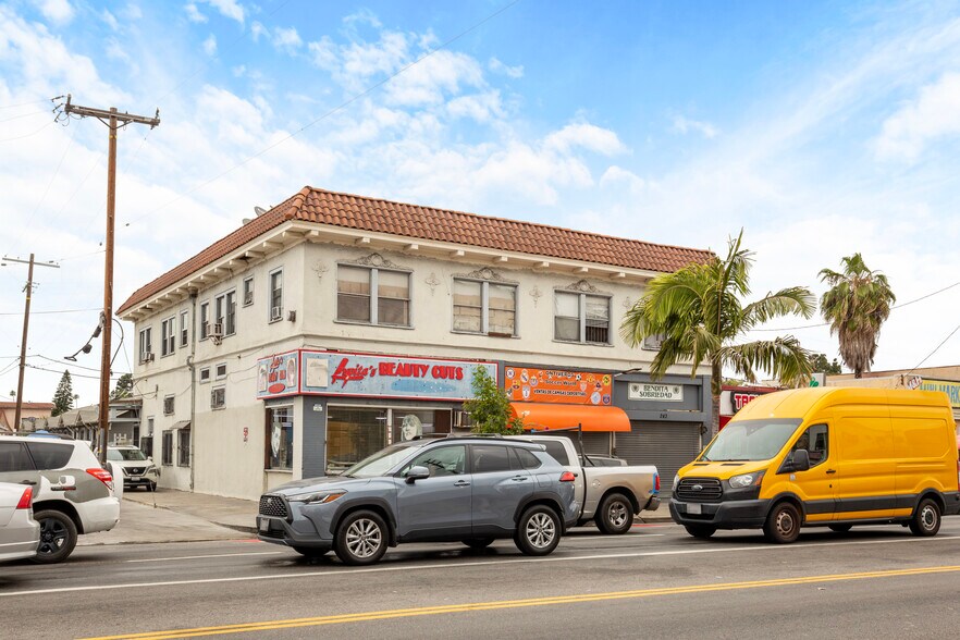 243-247 W Florence Ave, Los Angeles, CA à vendre - Photo de l’immeuble – Image 2 sur 19