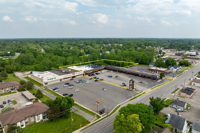 Plus de détails pour 11956-11972 N Saginaw St, Mount Morris, MI - Local commercial à vendre