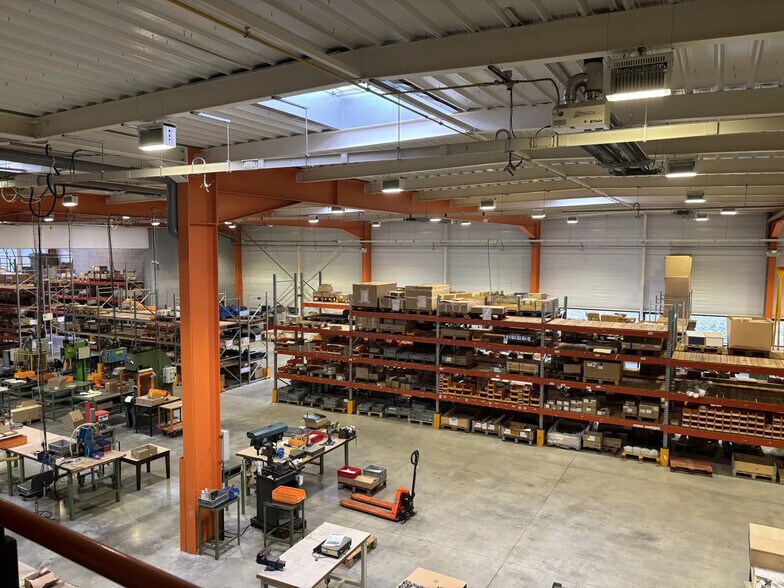 Local d'activités dans Civens à vendre - Photo intérieure – Image 2 sur 12