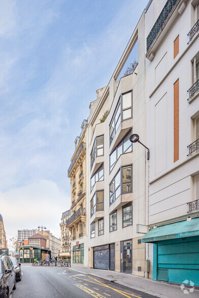 Bureau dans Paris à louer - Photo de l’immeuble – Image 2 sur 3