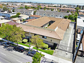 Plus de détails pour 12024 Bellflower Blvd, Downey, CA - Logement à vendre