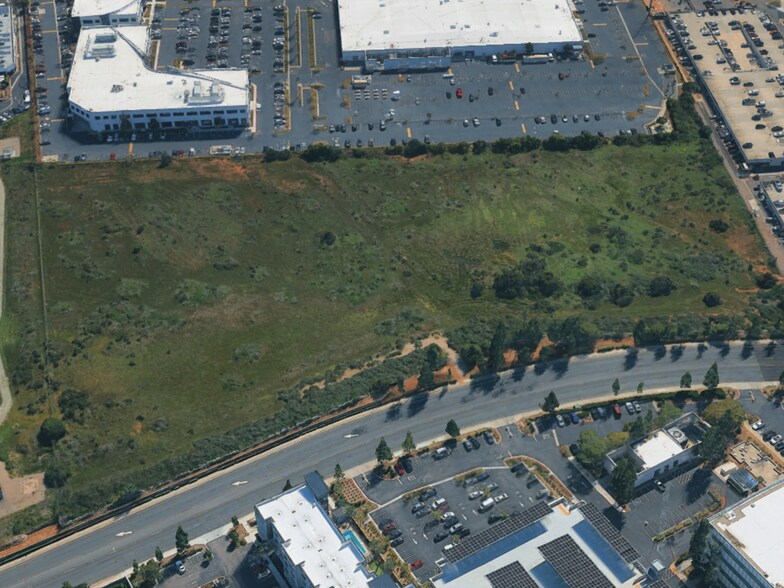 8660 Balboa ave, San Diego, CA à vendre - Aérien – Image 2 sur 2