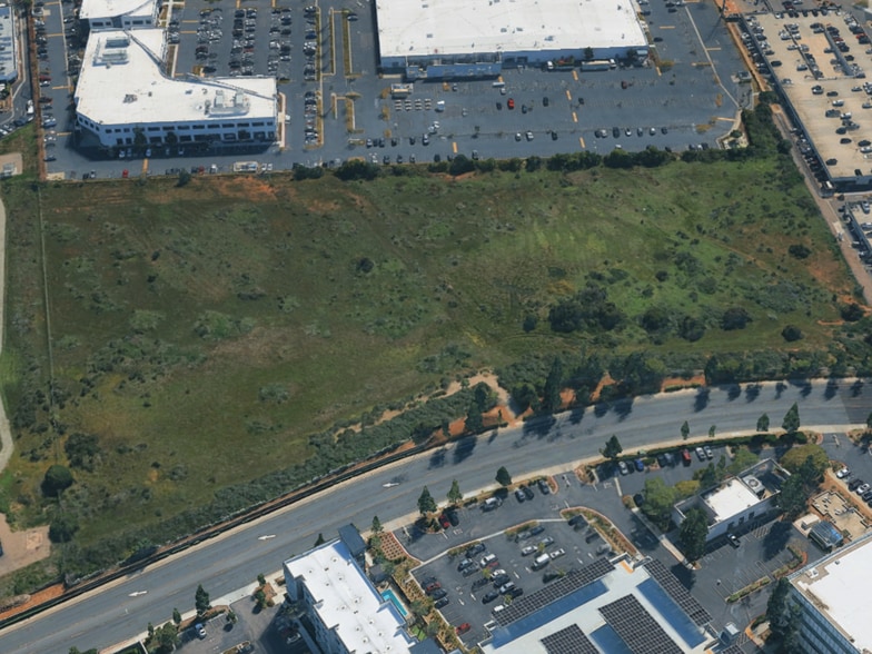 8660 Balboa ave, San Diego, CA à vendre - Aérien – Image 2 sur 2