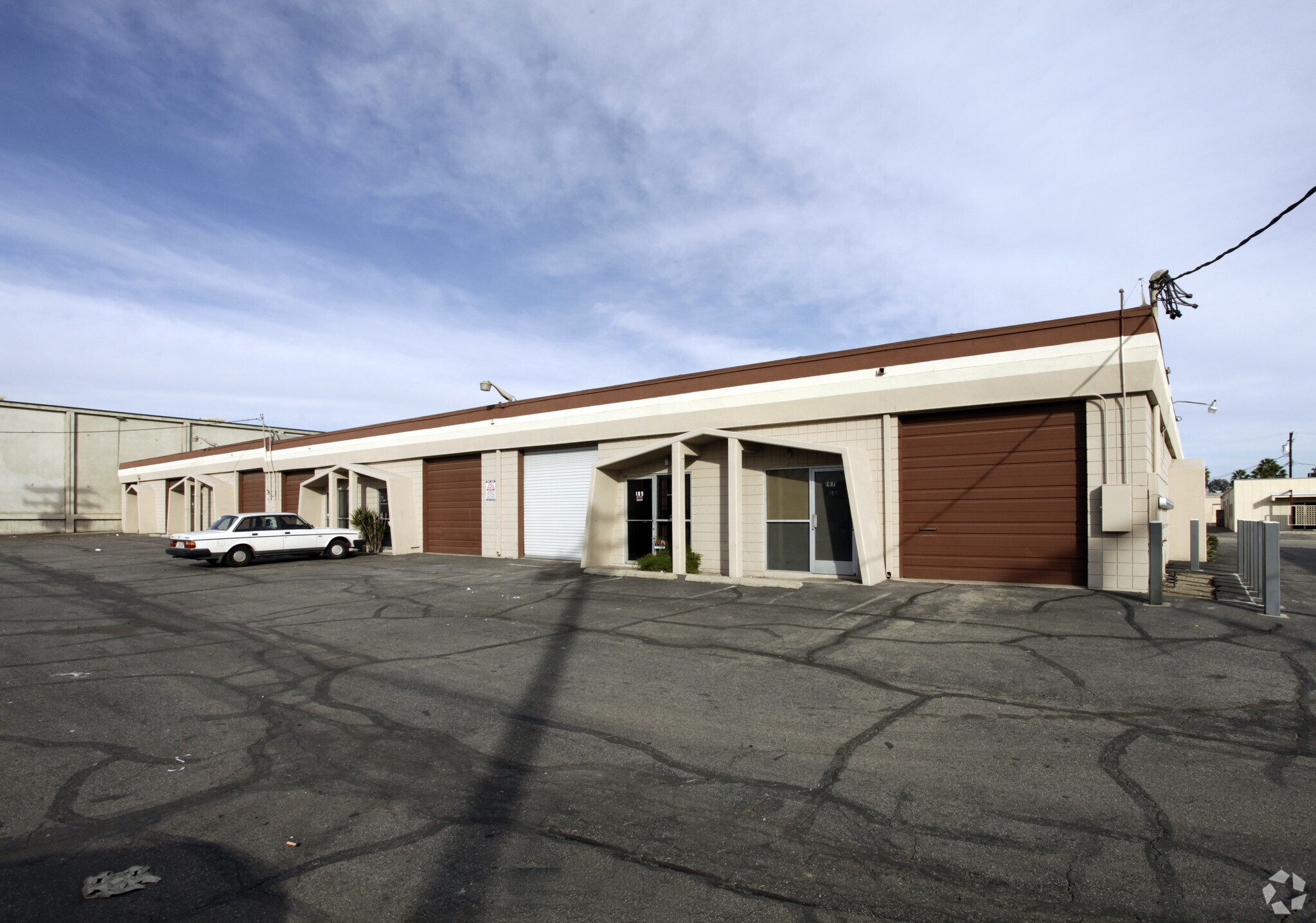 Leascon Industrial Park portefeuille de 2 biens à vendre sur LoopNet.fr Photo principale– Image 1 sur 4