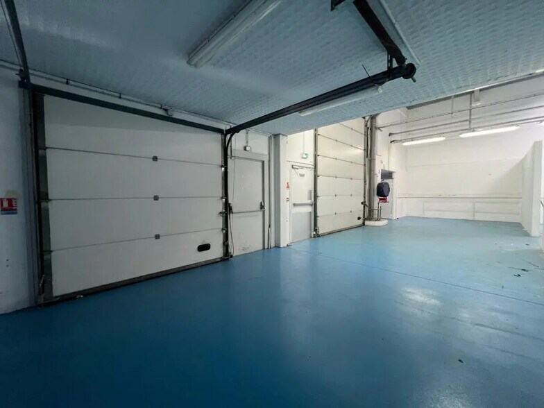Local d’activités dans Ivry-sur-Seine à louer - Photo intérieure – Image 2 sur 8
