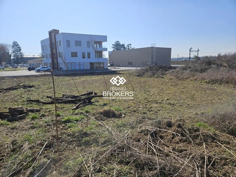 Terrain dans Tossiat à vendre - Photo de l’immeuble – Image 2 sur 5
