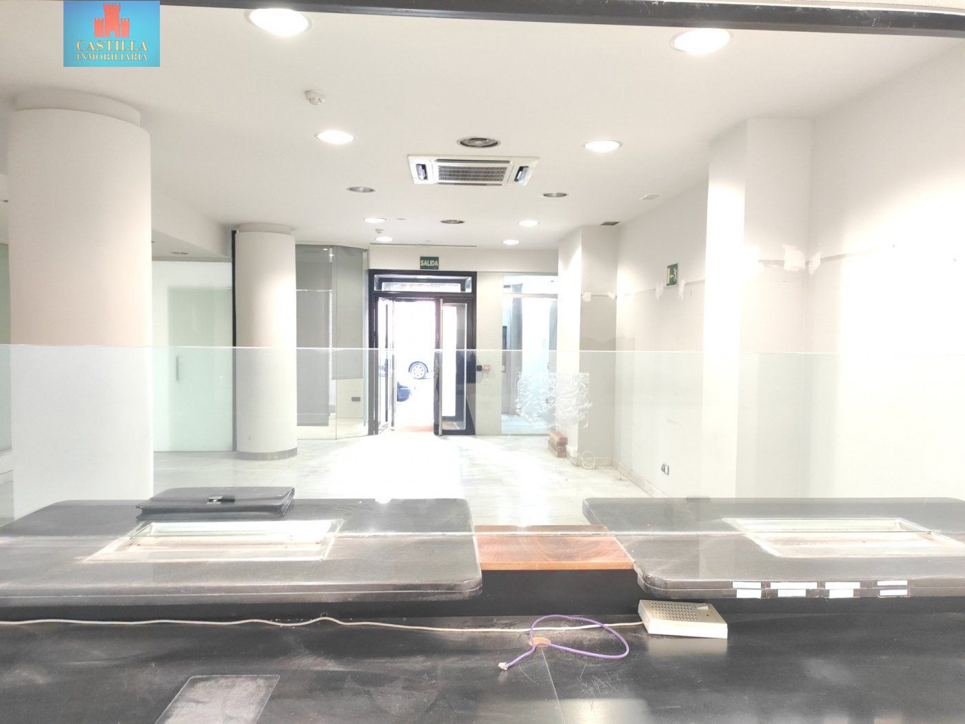 Local commercial dans Ávila, Ávila à louer Photo principale– Image 1 sur 7