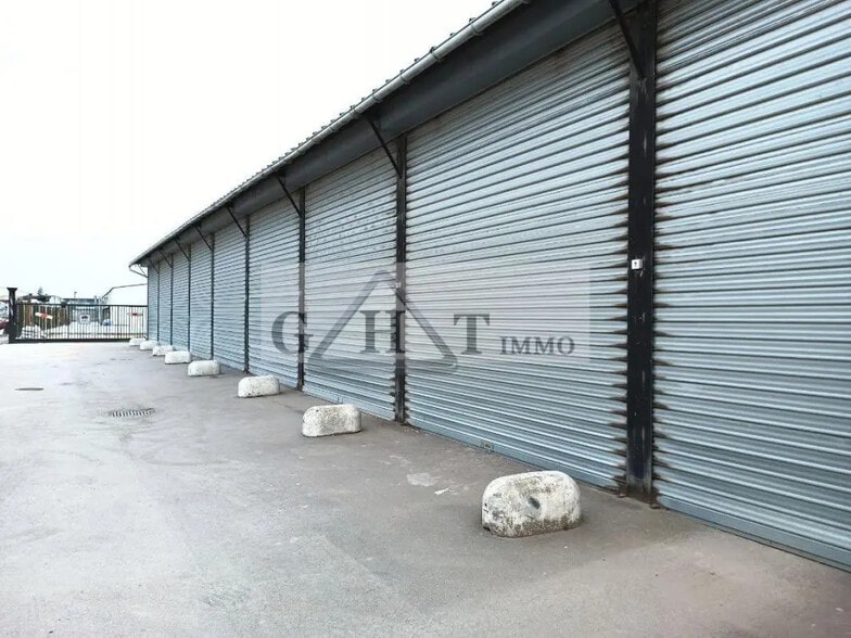Industriel/Logistique dans Villeneuve-le-Roi à louer - Photo de l’immeuble – Image 3 sur 4
