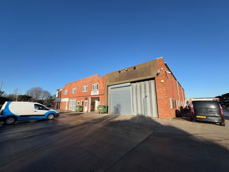 Telford Rd, Bicester à louer - Photo de l’immeuble – Image 2 sur 15