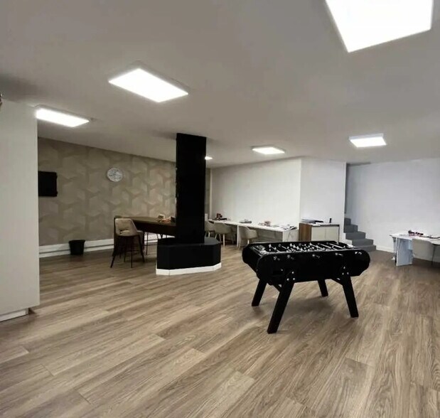 Local commercial dans Saint-Quentin à louer - Photo de l’immeuble – Image 3 sur 4