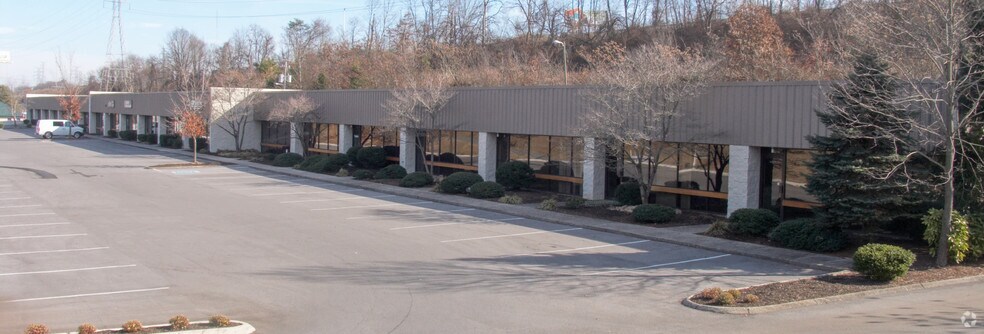 4028 Papermill Rd, Knoxville, TN à louer - Photo de l’immeuble – Image 3 sur 10
