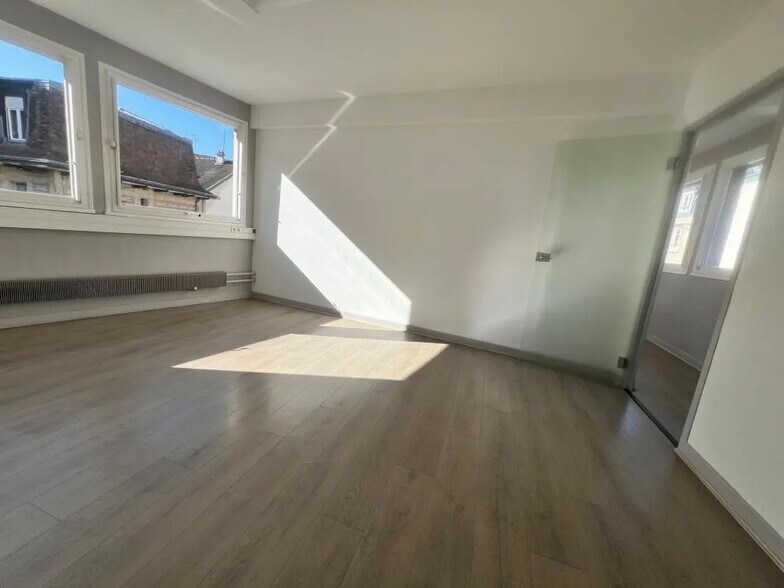 Bureau dans Reims à vendre - Photo intérieure – Image 3 sur 18
