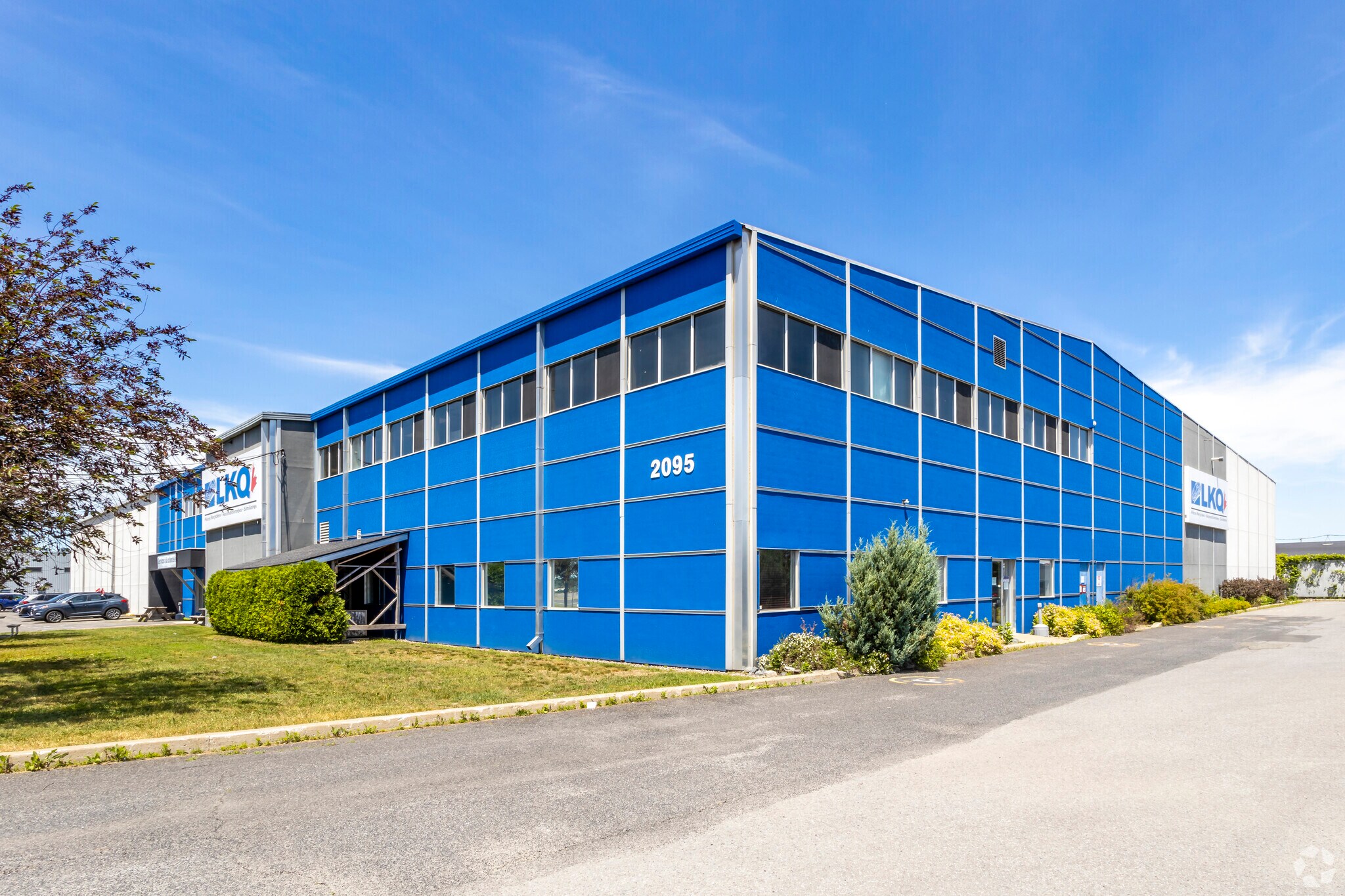 2095 Rue De L'industrie, Saint-Mathieu-de-Beloeil, QC à louer Photo principale– Image 1 sur 3